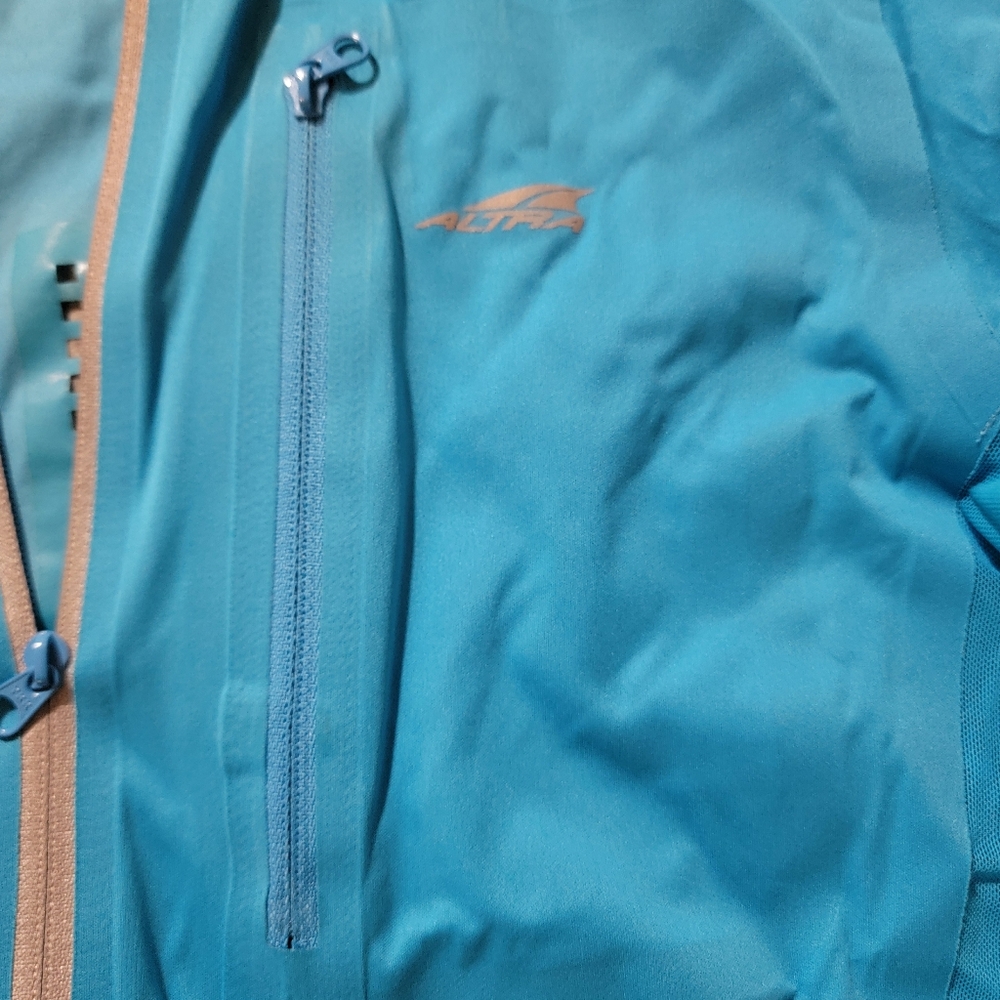 Altra Blue Performance Half Zip Pullover Zerolite… - image 3